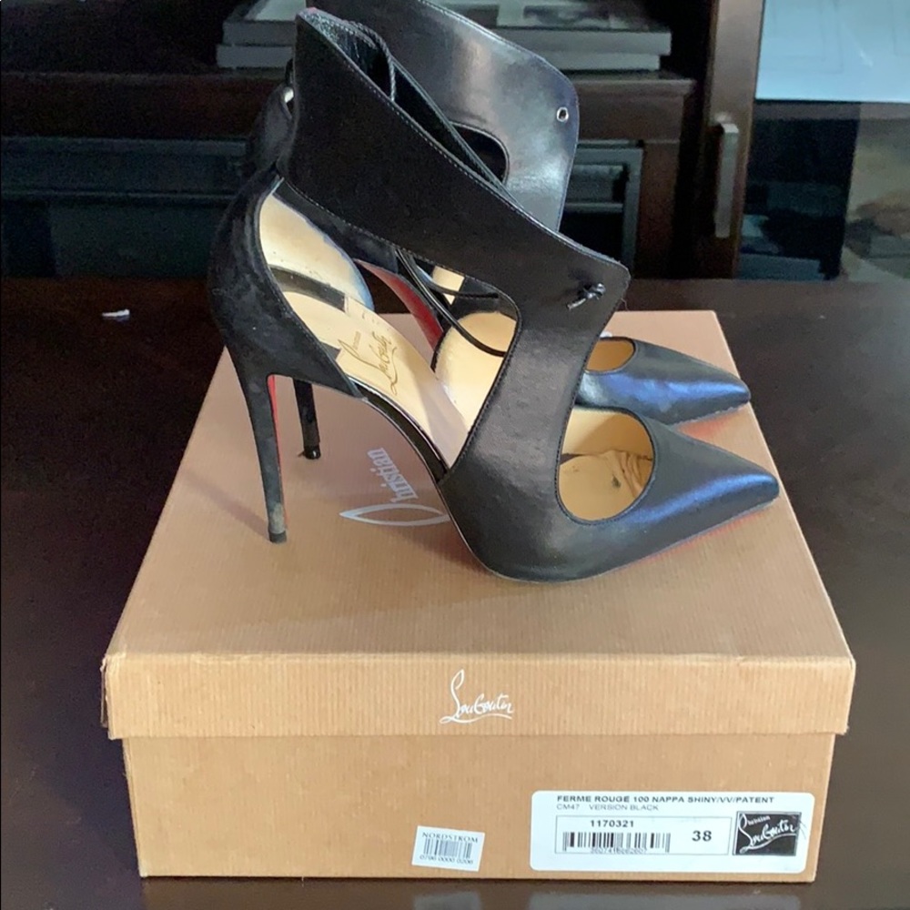 Christian louboutin ferme rouge